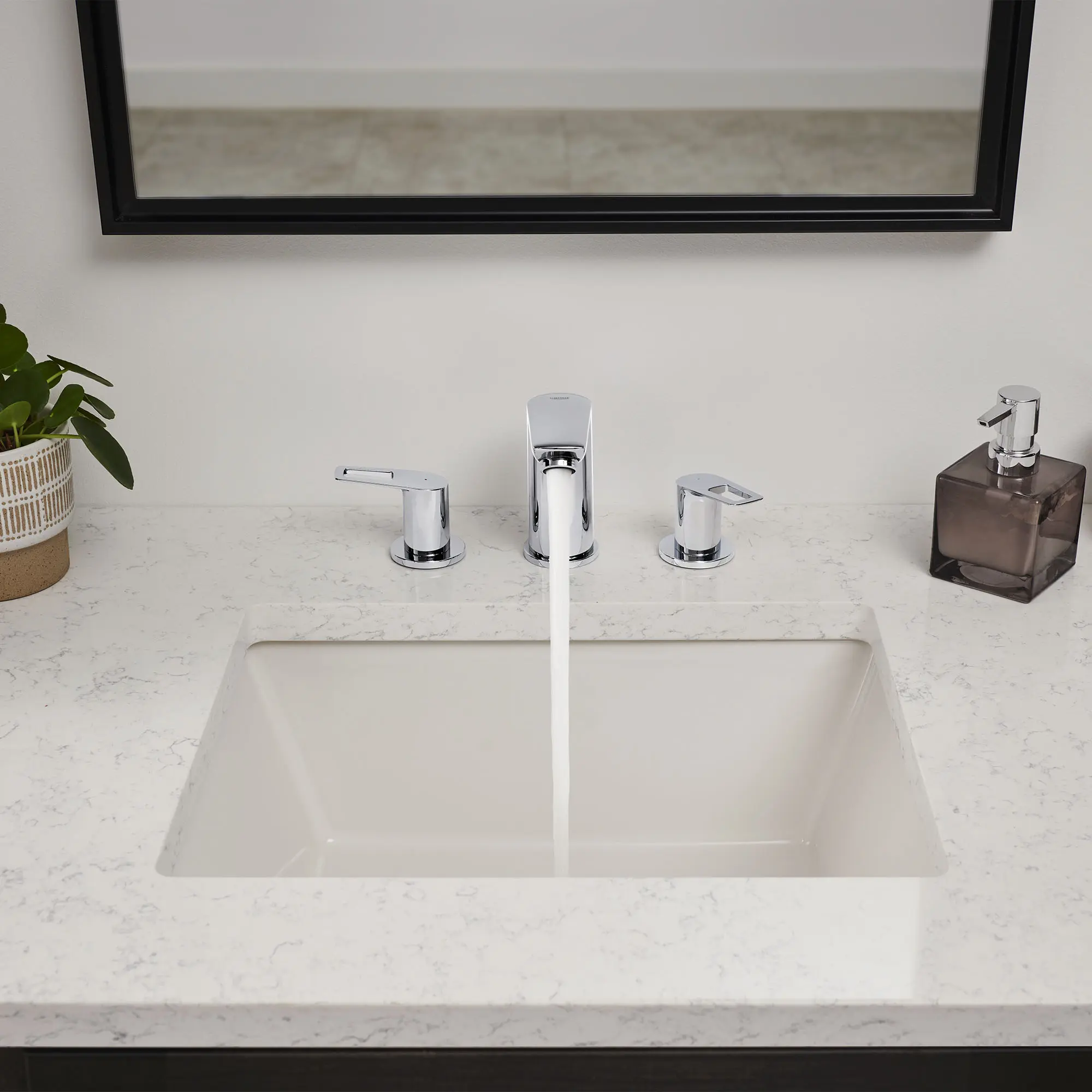 8-Inch Widespread 2-Handle M-Size Bathroom Faucet, 1.2 GPM (4.5 L/min) - Image 9