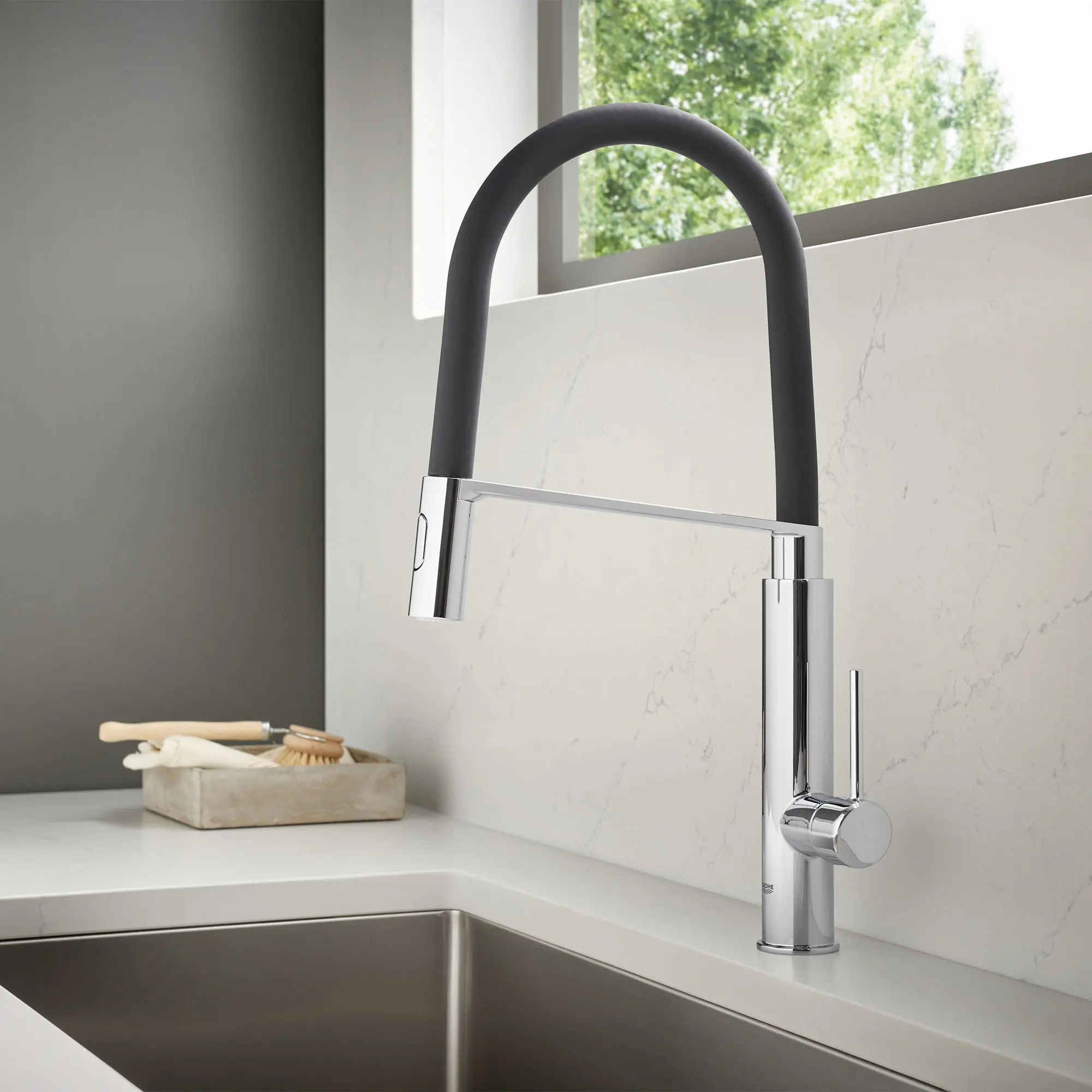 Concetto Single-Handle Semi-Pro Dual Spray Kitchen Faucet 1.75 GPM (6.6 L/min) - Image 12