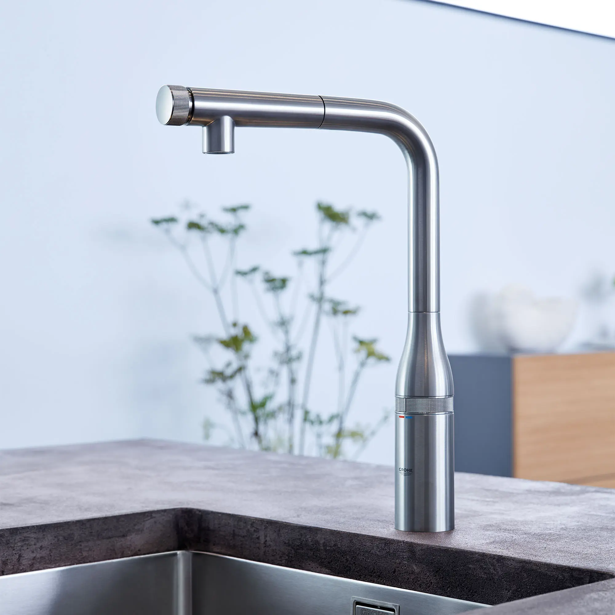 Essence SmartControl Pull-Out Single Spray Kitchen Faucet 1.75 GPM (6.6 L/min) - Image 9