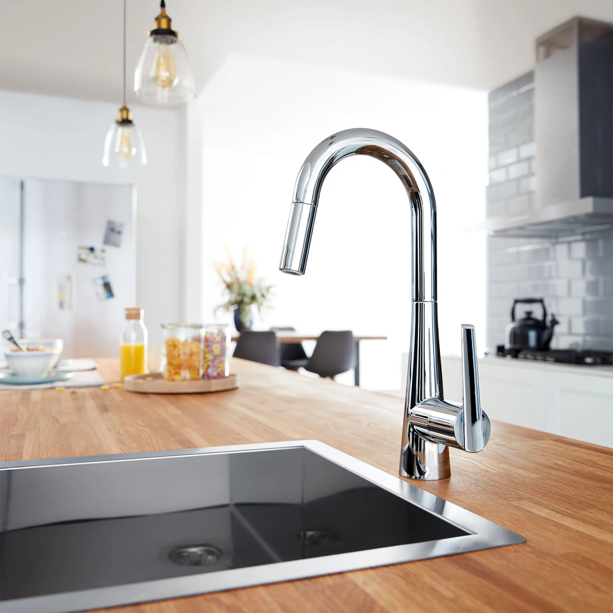 GROHE Zedra Single-Handle Pull Down Dual Spray Prep Faucet 1.75 GPM (6.6 L/min) - Image 7