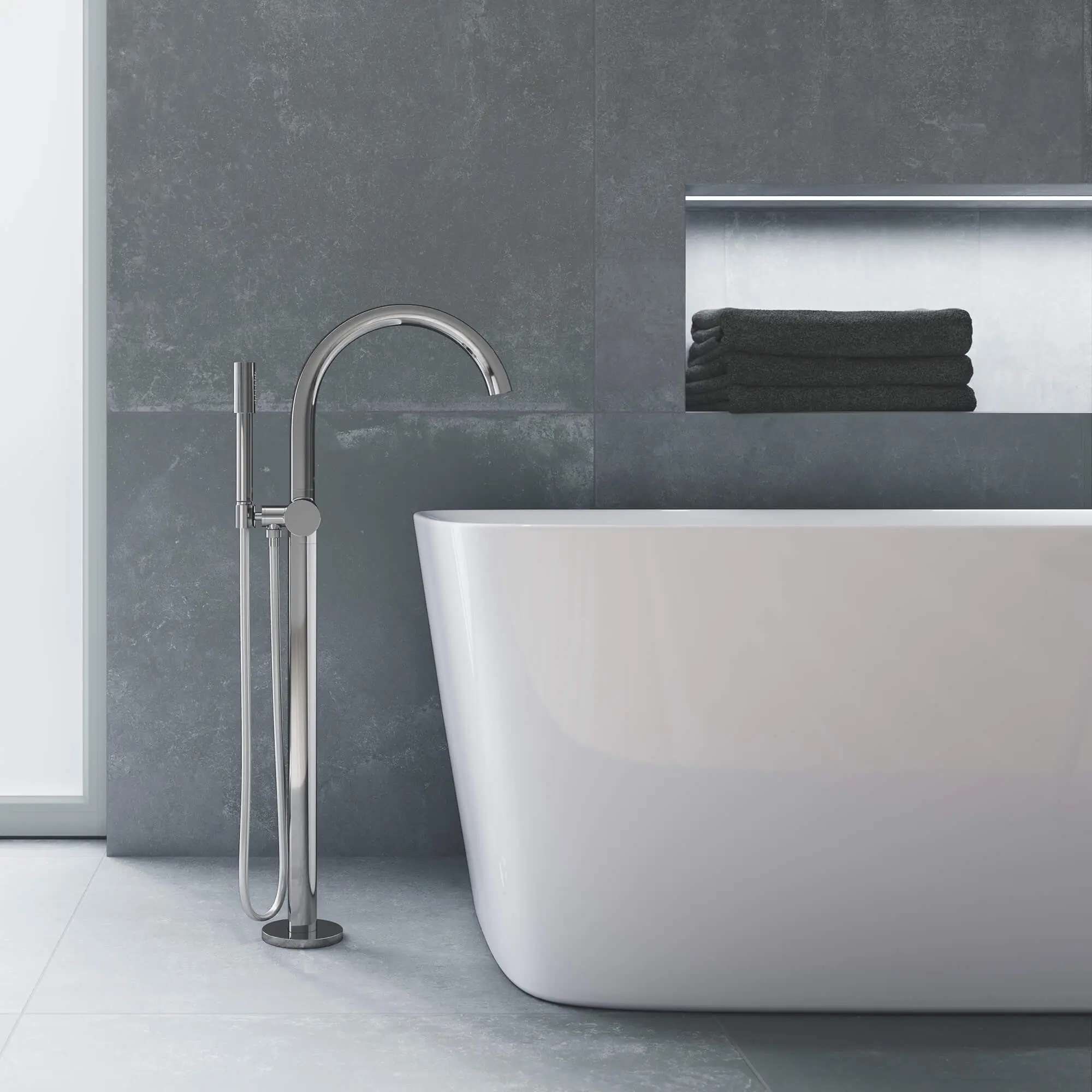 Single-Handle Freestanding Tub Faucet with 1.75 GPM (6.6 L/min) Hand Shower - Image 5
