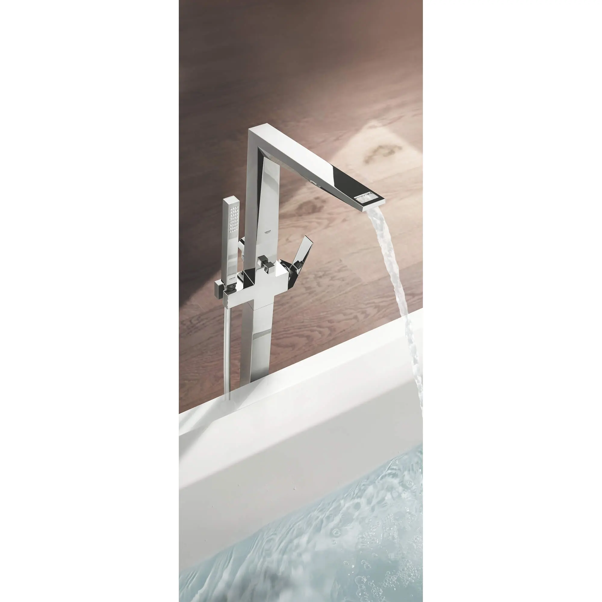 Single-Handle Freestanding Tub Faucet with 1.75 GPM Hand Shower - Image 7