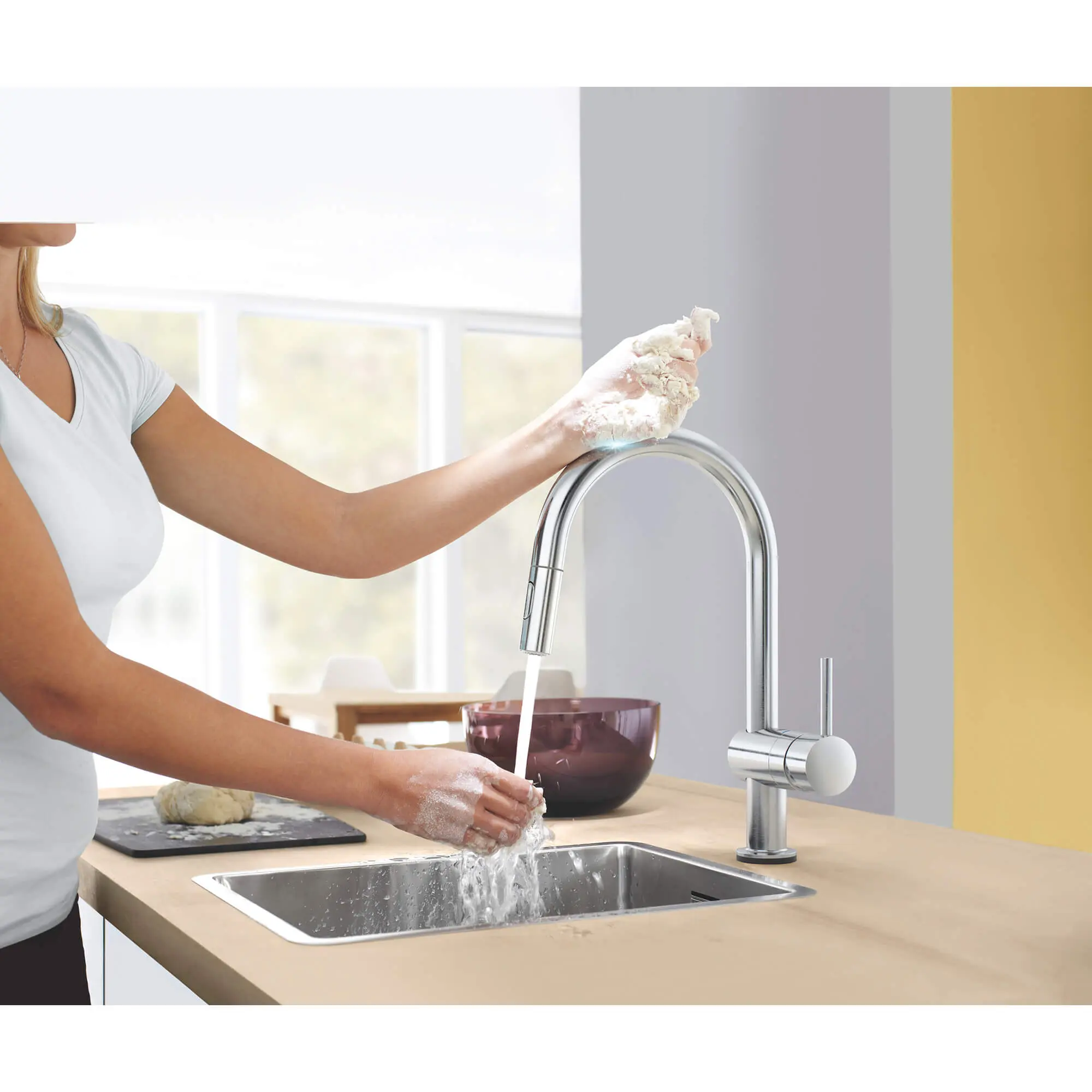 Single-Handle Pull Down Kitchen Faucet Dual Spray 1.75 GPM (6.6 L/min) with Touch Technology - Image 4