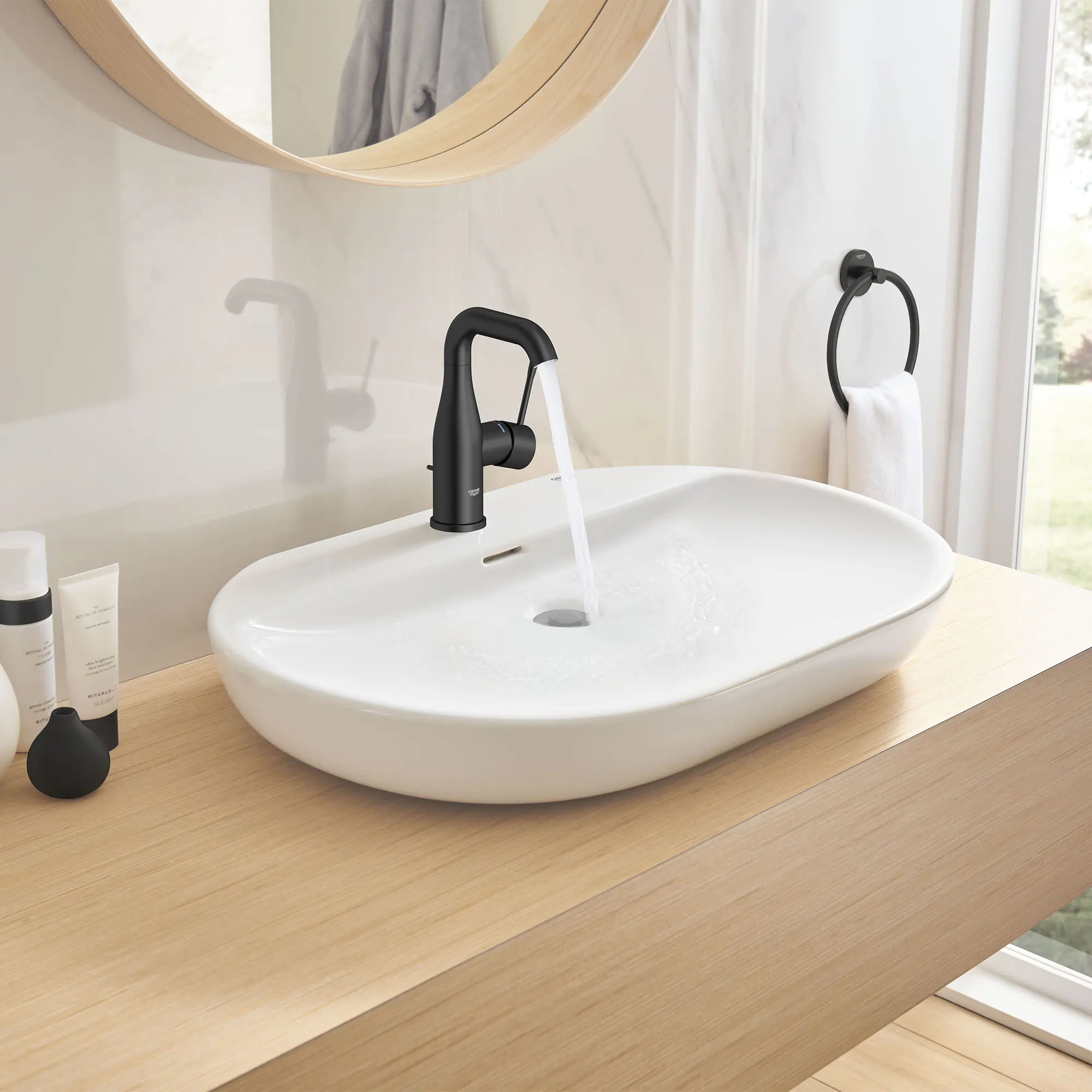 Single Hole Single-Handle M-Size Bathroom Faucet, 1.2 GPM (4.5 L/min) - Image 6