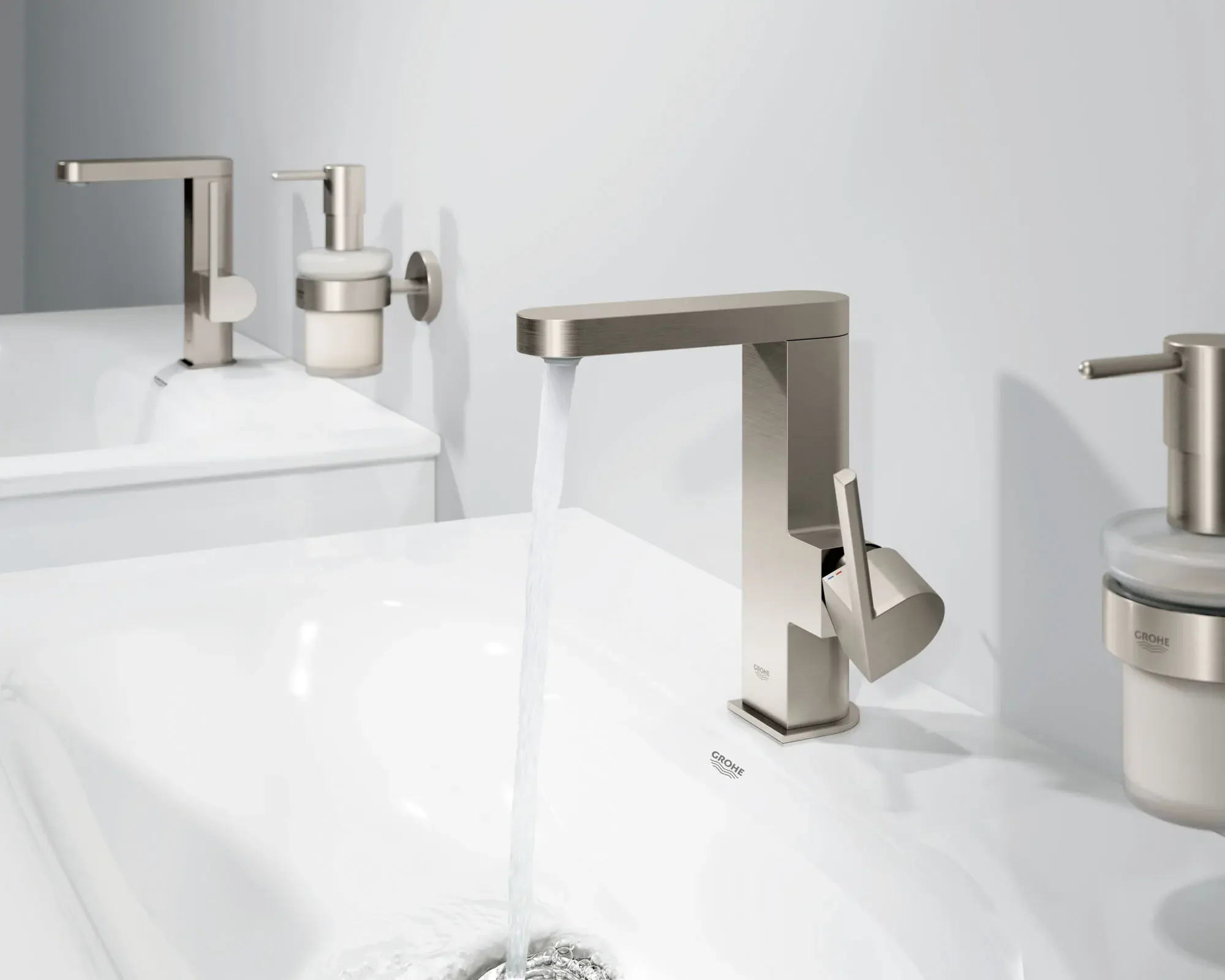Single Hole Single-Handle M-Size Bathroom Faucet, 1.2 GPM (4.5 L/min) - Image 3