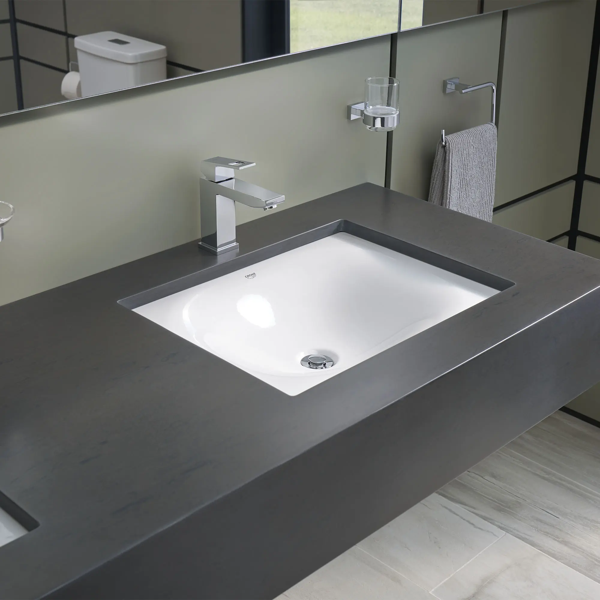 Single Hole Single-Handle M-Size Bathroom Faucet, 1.2 GPM (4.5 L/min) - Image 4