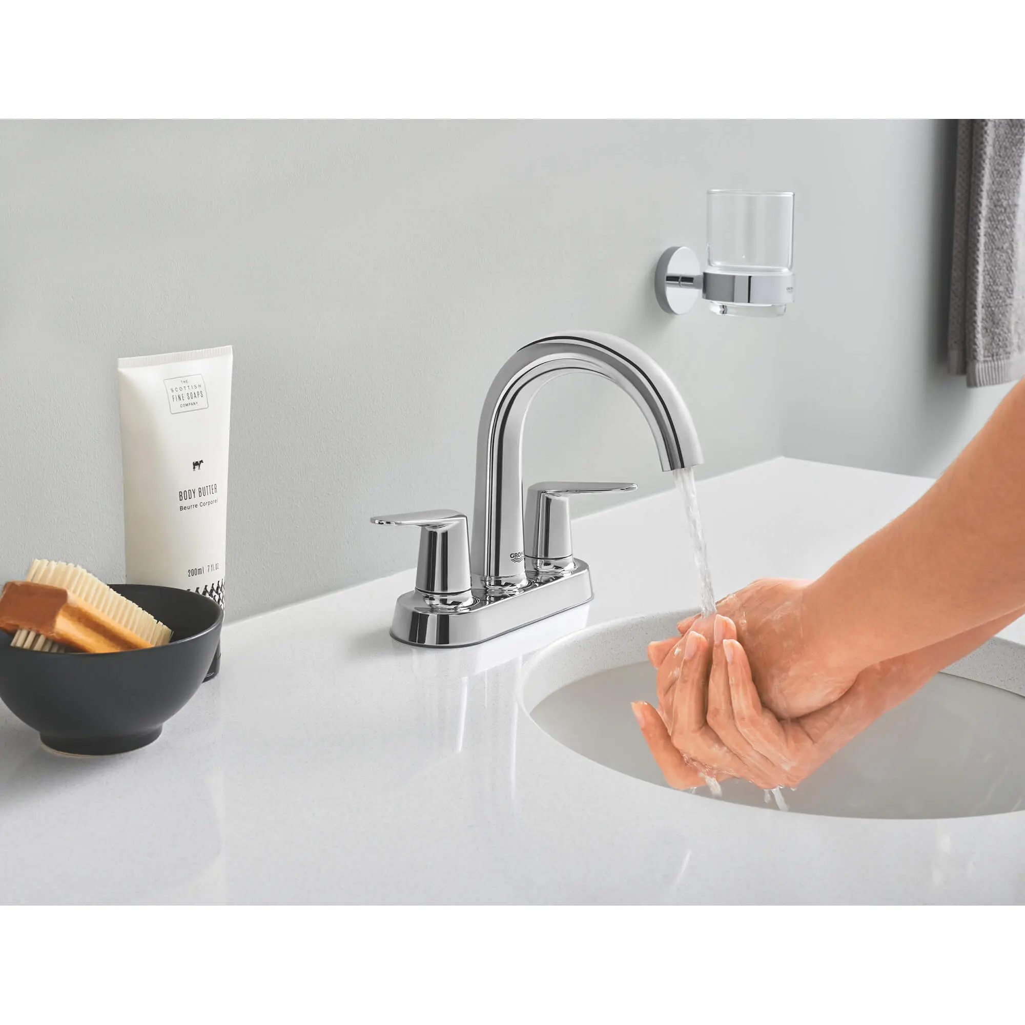 Veletto 2-handle 4" Centerset Bathroom Faucet, 1.2 GPM (4.5 L/min) - Image 6