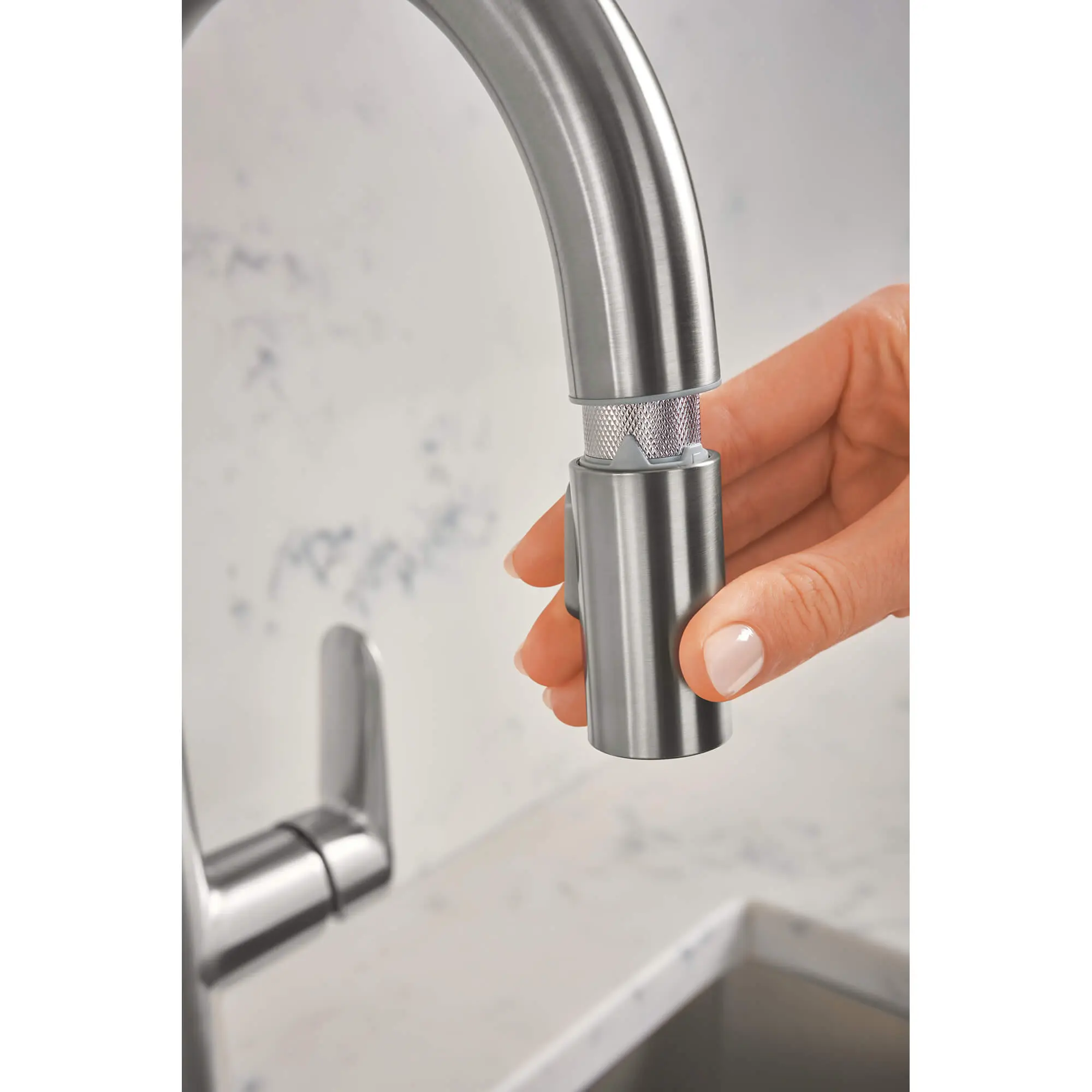 Veletto Single-handle Pull-down Kitchen Faucet - Image 7