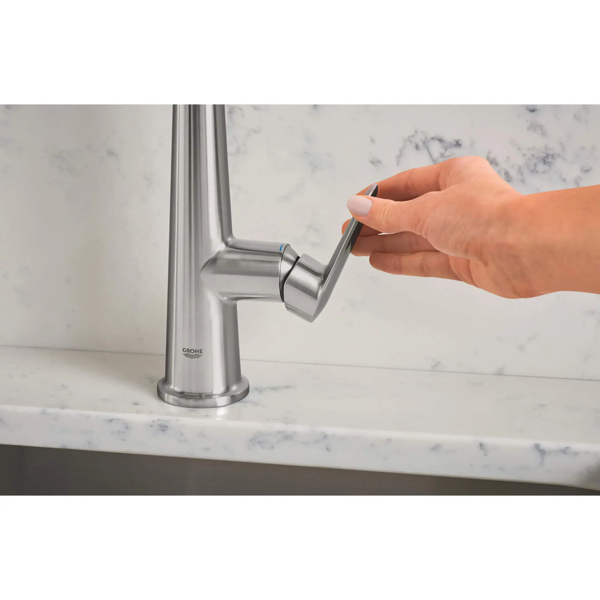 Veletto Single-handle Pull-down Kitchen Faucet - Image 9